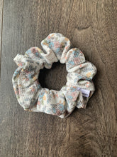 Load image into Gallery viewer, Scrunchies
