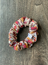 Load image into Gallery viewer, Scrunchies