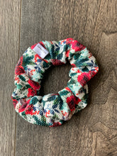 Load image into Gallery viewer, Scrunchies