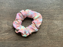 Load image into Gallery viewer, Scrunchies